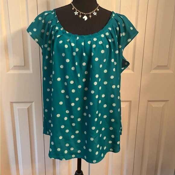 LC Lauren Conrad Tops - LC Lauren Conrad Teal Polka Dot Blouse